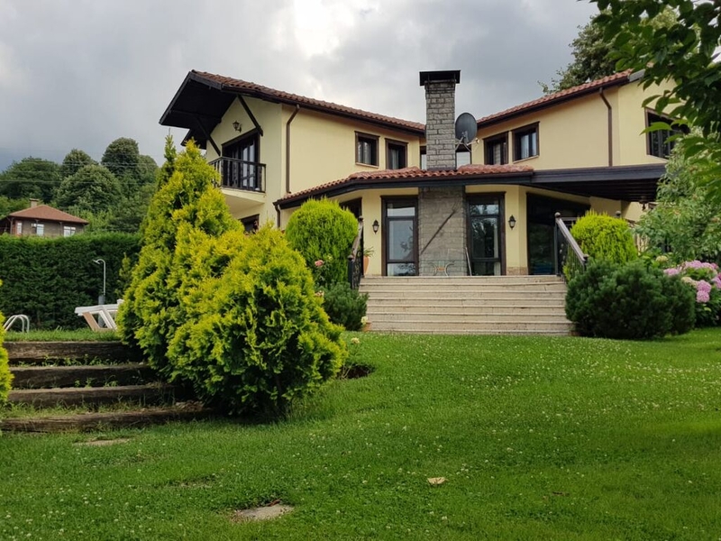 White Star Villa