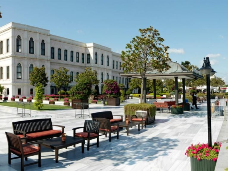 Four Seasons Hotel İstanbul at the Bosphorus