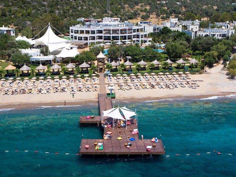 Latanya Park Resort