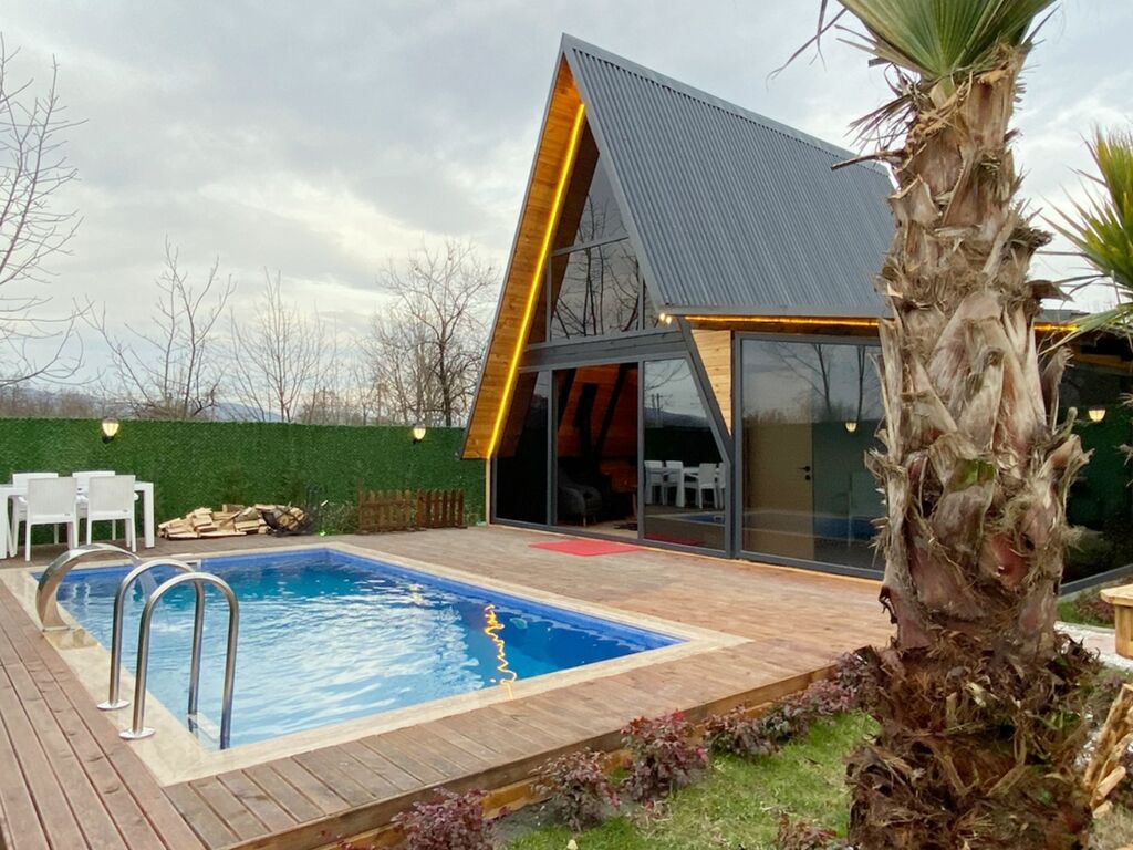 Sapanca Black White Bungalov