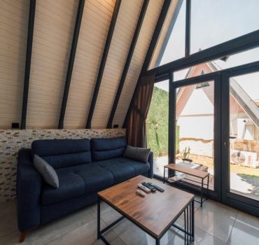 Maşukiye Havuzlu Jakuzili Bungalov 2