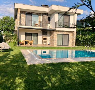 Sapanca River Side Villa
