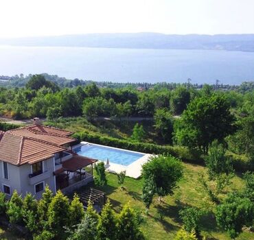 Sapanca Crystal Villa