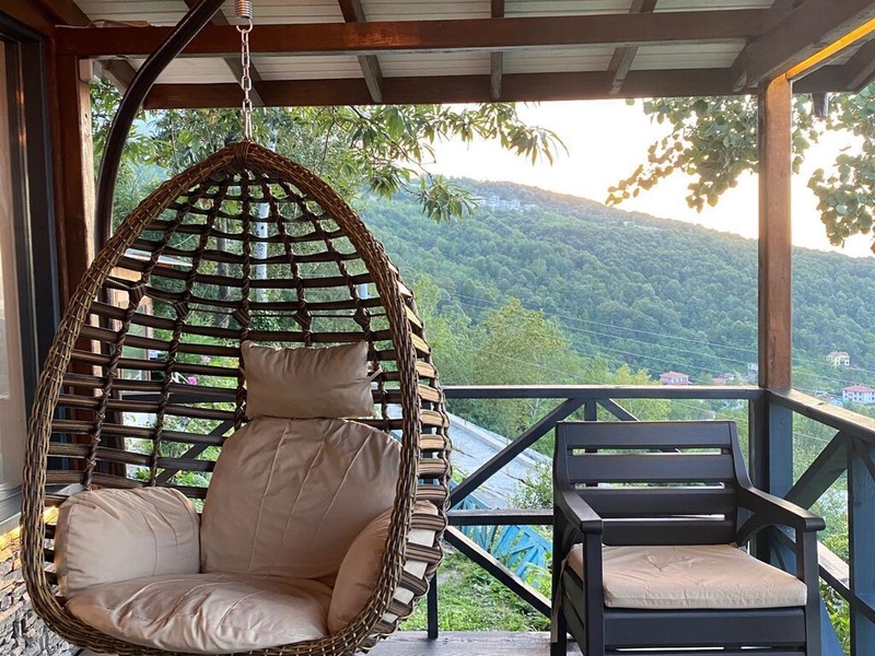 Sapanca Tepedeki Yeşil Dağ Evi