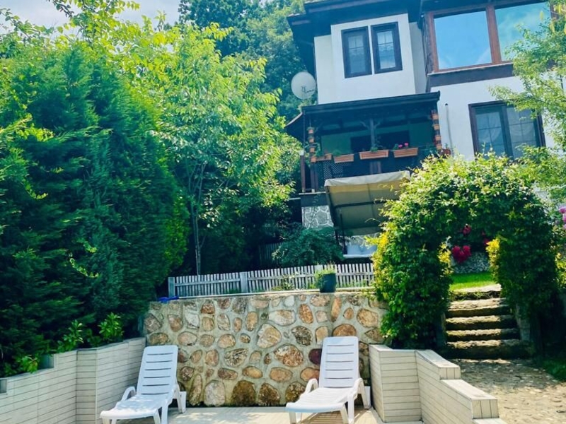 Işıklı Bahçe Villa