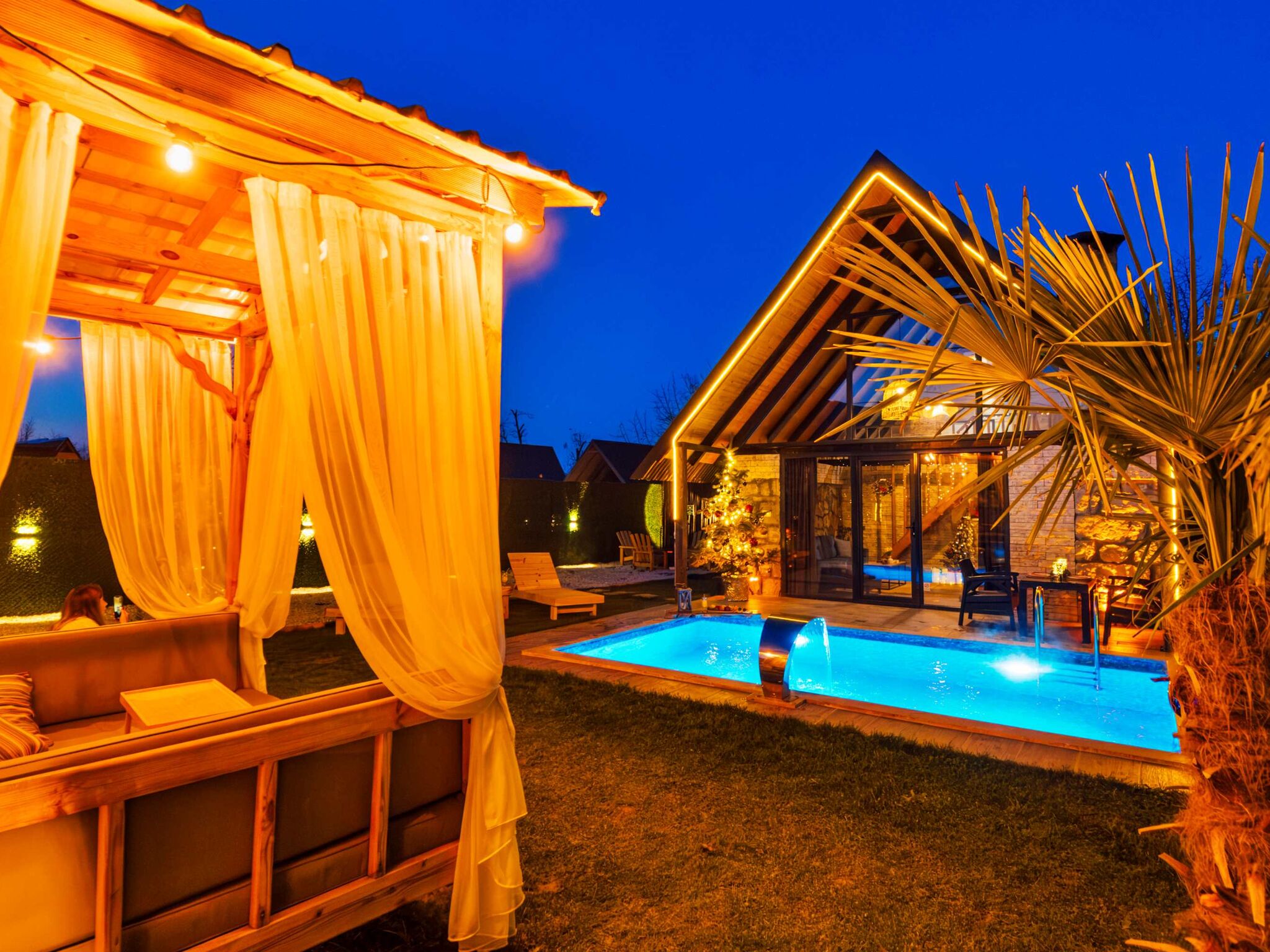 Sapanca Rüya Live Bungalov – Doğa içinde ısıtmalı havuzlu ve Netflix özellikli bungalov evi